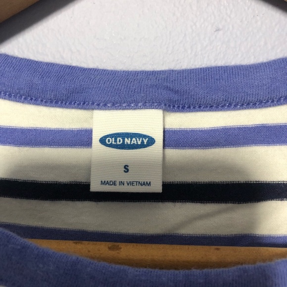 🦋Old Navy striped tee🦋 - Picture 4 of 4